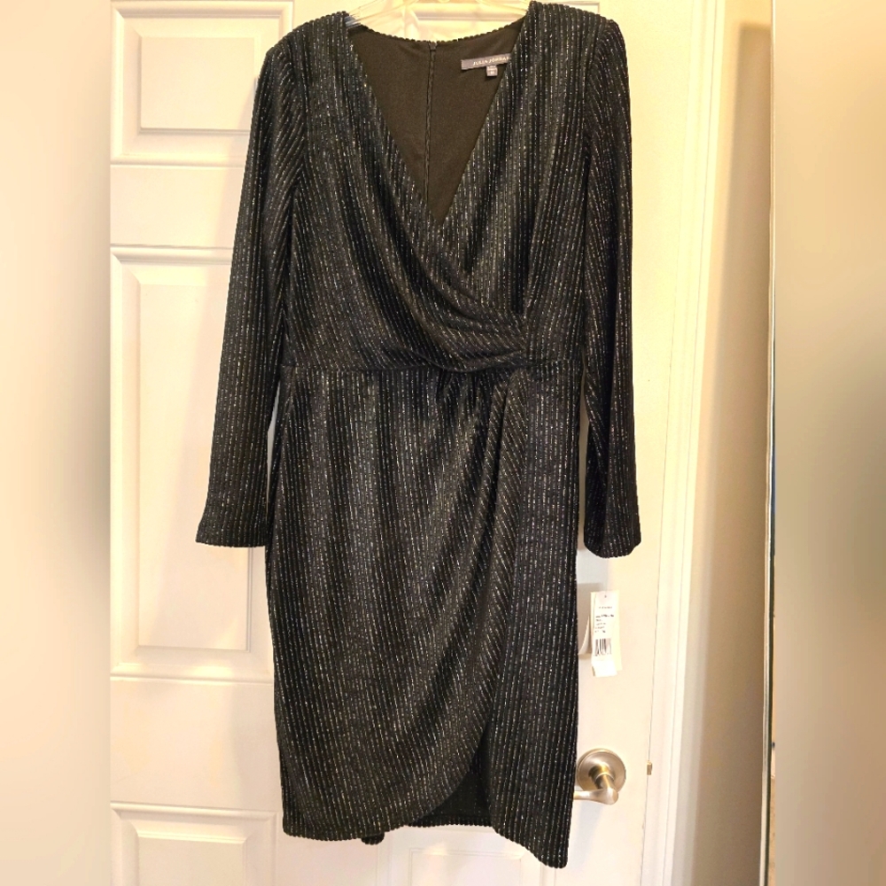 Julia Jordan Stripped Velvit Dress